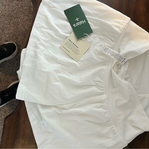 HALARA Elegant White Skirt